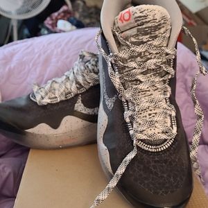 Nike Zoom KD12 Men's US siz 11